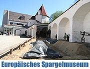 Nicht nur in der Spargelzeit ein gutes Ausflugsziel: das Europäische Spargelmuseum nebst benachtbarten Lenbachmuseum in Schrobenhausen (Foto: Marikka-Laila Maisel)